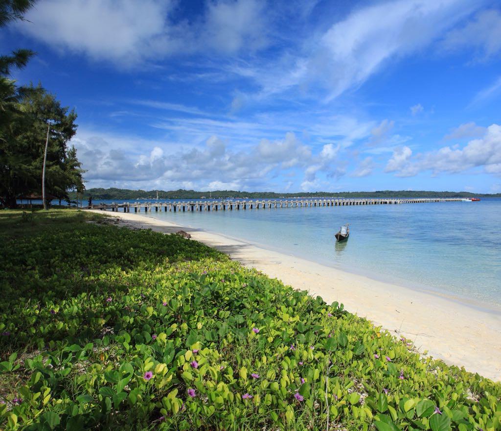 Sejumlah spot wisata pantai menarik di Wakatobi, banyak diantaranya terdapat di Pulau  Wangi-wangi dan Kaledupa. Foto: (Akbar Fua/Liputan6.com)