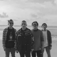 Tak hanya liriknya, Mengembara juga digarap dengan perjalanan dan petualangan seru.