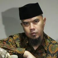 Orang yang ditangkap itu akan diperiksa lantaran ada beberapa perbuatan yang melanggar KUHP. Bahkan, beberapa kali ada panggilan tapi tidak di indahkan. Hingga akhirnya di lakukan upaya penangkapan. (Bambang E. Ros/Bintang.com)