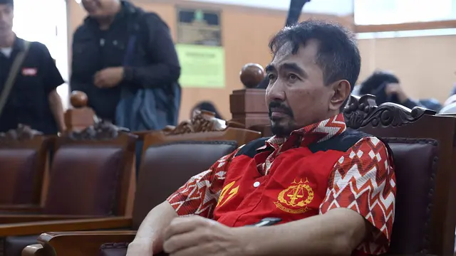 [Bintang] Gatot Brajamusti