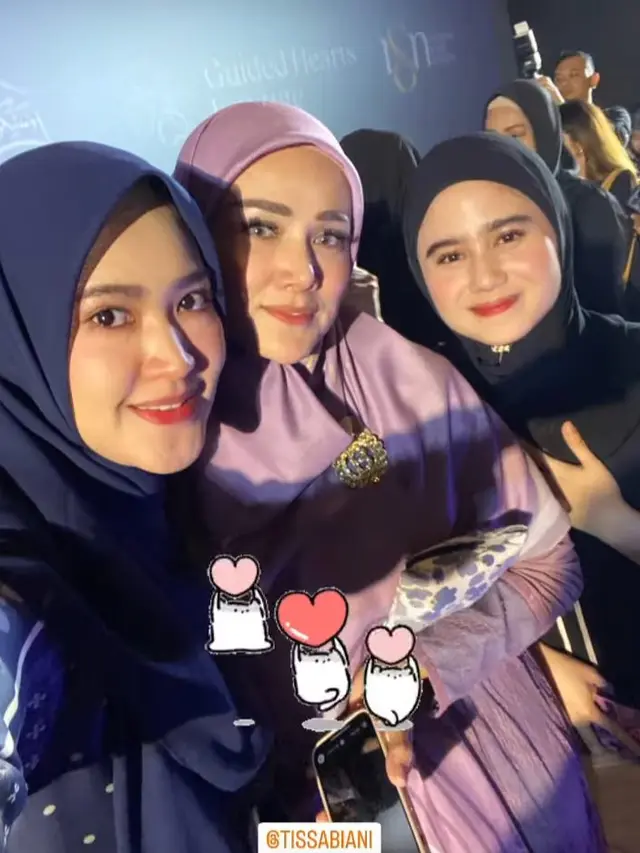 7 Potret Tissa Biani dan Mulan Jameela Hadiri Kajian Ustazah Dunia Shuaib