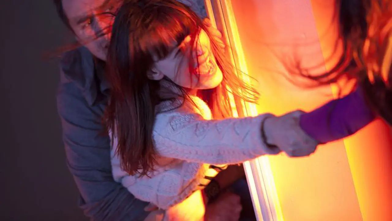 Foto-foto Mencekam Hiasi Daur Ulang Film Horor Poltergeist