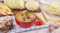 Ilustrasi bakso ayam (Photo by jcomp on Freepik)