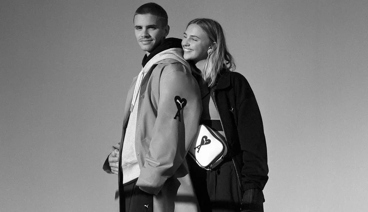 Keduanya juga kerap menjadi model ternama, digandeng sejumlah brand ternama. (Foto: Romeo Beckham Instagram)
