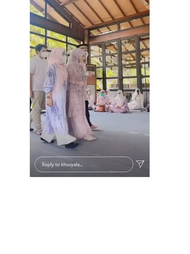 8 Potret Kesha Ratuliu saat Gelar Pengajian Jelang Pernikahan, Penuh Haru