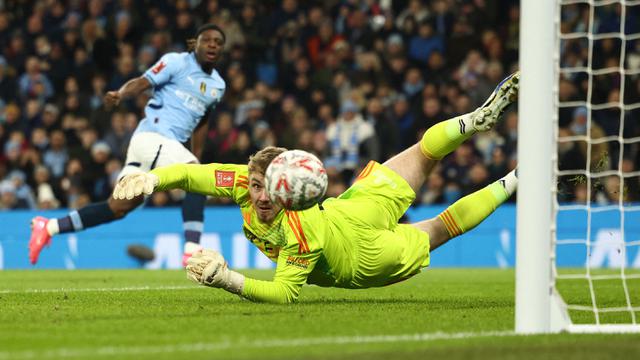 Foto: Pesta Gol Manchester City ke Gawang Salford City di Piala FA, James McAtee Cetak Hattrick