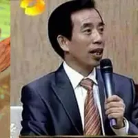 Netizen kaget melihat presenter TV China ini. Mereka mengklaim wajahnya mirip Presiden Republik Indonesia Joko Widodo. Masa sih?