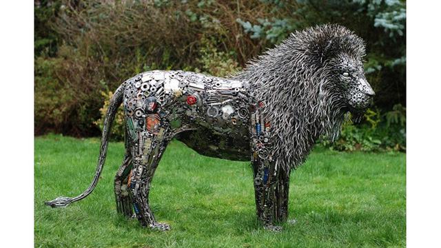 Pria Ini Buat Karya Seni Patung dari Barang Bekas Metal, 7 Hasilnya Mengagumkan