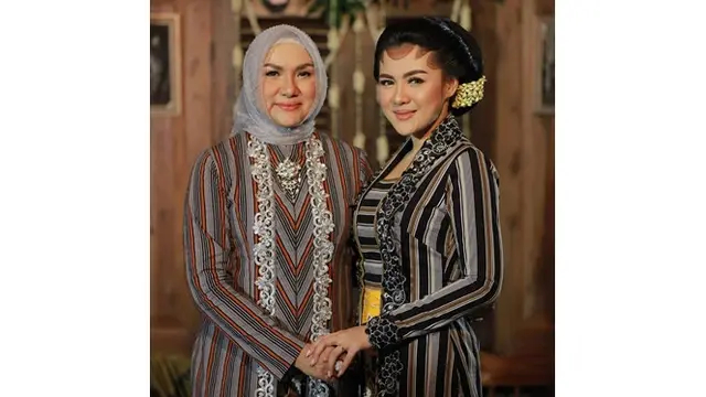 Bak Adik Kakak, Ini 6 Momen Kedekatan Vicky Shu dengan Ibunda