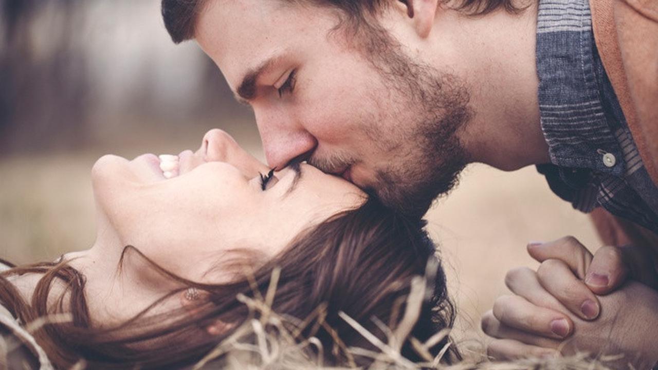 6 Kesalahan dalam Ciuman, Apa Anda Masih Melakukannya?