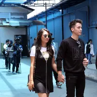 "Lagi tanya-tanya ke dokter, 'Dok, kalau saya mau punya anak cepet, gimana caranya ya?', Konsultasi aja. Karna tadinya saya orangnya, 'dikasih cepet syukur, lama syukur', Cuma Stefan nih, pengen cepet," ungkap Celine Kamis (24/11/2016). (Nurwahyunan)