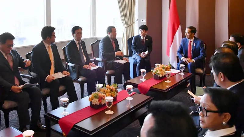 Jokowi Temui 4 Bos Perusahaan di Korea Selatan