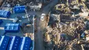 Operasi penyelamatan skala besar telah dikerahkan dan tim penyelamat membangun tenda-tenda di lokasi pengungsian sementara. (CNS/AFP/China OUT)