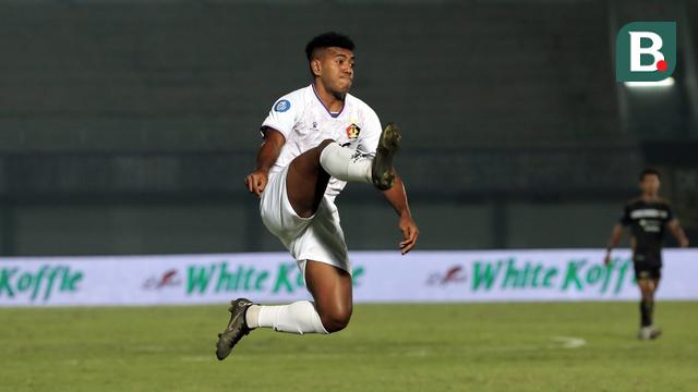 Pemain Persik Kediri Jeam Kelly Sroyer