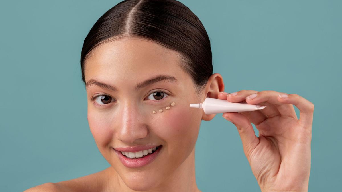 Trik Reapply Sunscreen Saat Full Makeup Tanpa Merusak Riasan