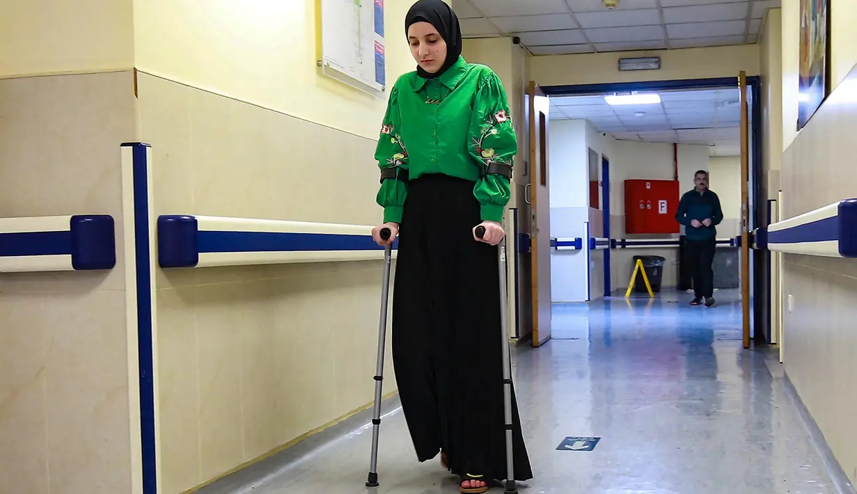 Dokter Tanpa Batas (MSF) memiliki program bedah rekonstruksi yang bertujuan memberikan perawatan komprehensif bagi pasien luka perang dari seluruh Timur Tengah. (Khalil MAZRAAWI/AFP)