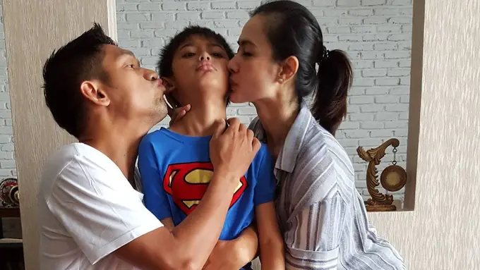 [Bintang] Keluarga Ibnu Jamil