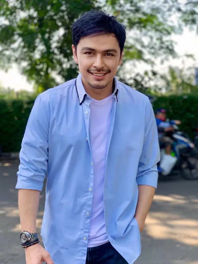 Awet Muda di Usia 51 tahun, Ini 6 Potret Terbaru Thomas Djorghi Masih Single