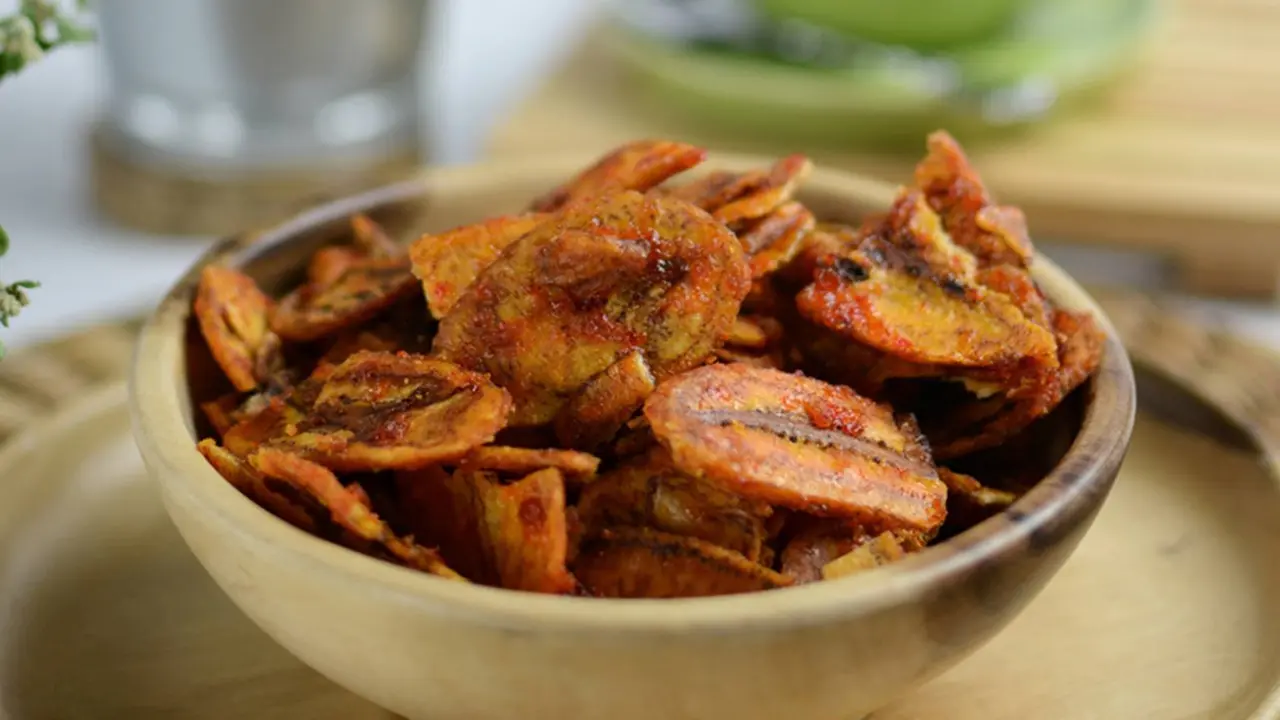 keripik pisang balado
