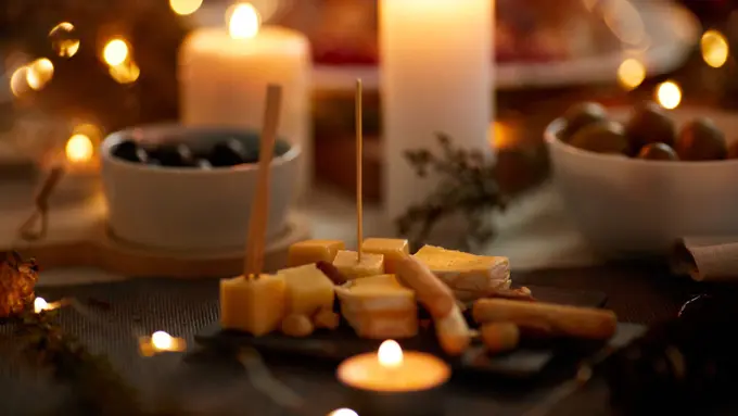 5 Sajian ala Resto untuk Wujudkan Candlelight Dinner di Rumah, Ternyata Nggak Harus Repot Masak