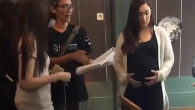 Pamer Baby Bump, 7 Potret Nafa Urbach Saat Syuting Film Iblis Dalam Kandungan