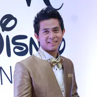 Bagi penikmat musik, lagu-lagu Disney telah akrab didengar oleh telinga. Bahkan bisa dibilang lagu-lagu Disney telah menjadi legenda. Kesuksesan lagu Disney, akhirnya dibuat versi bahasa Indonesia. (Galih W. Satria/Bintang.com)
