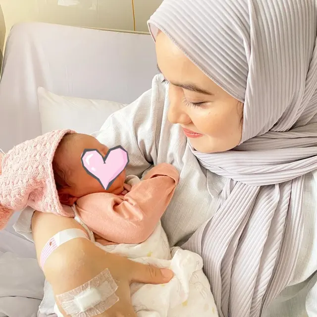 6 Anak Perempuan Artis Ini Punya Nama Panjang, Buah Hati Rosiana Dewi 33 Huruf