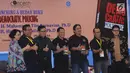 Kapolri, Jenderal Pol Tito Karnavian (tengah) saat menghadiri peluncuran buku 'Democratic Policing' di Jakarta, Selasa (21/11). Diharapkan buku ini menjadi pegangan para pemikir Polri dan diterapkan di lapangan. (Liputan6.com/Helmi Fithriansyah)