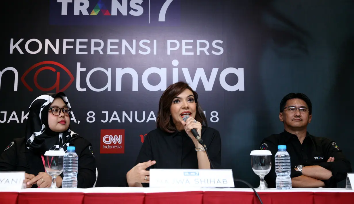 Presenter yang juga lama menjadi wartawan Najwa Shihab saat konferensi pers Mata Najwa di kawasan Tendean, Jakarta Selatan, Senin (8/1/2018). (Nurwahyunan/Bintang.com)