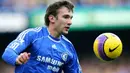 Pada musim 2006/2007, Shevchenko memutuskan meninggalkan AC Milan dan berlabuh ke Chelsea, dengan mahar 43,88 juta Euro atau Rp760 miliar. (Foto: AFP/Carl De Souza)