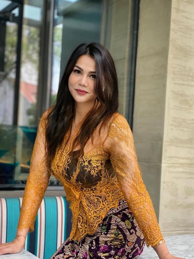 Diduga Balikan, Ini 7 Potret DJ Katty Butterfly dan Aiman Ricky Saat Kondangan