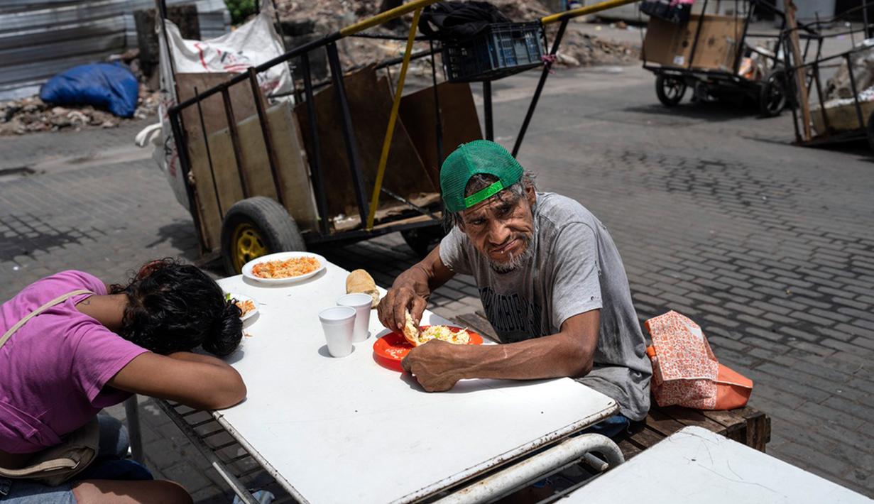 Dana Moneter Internasional (IMF) juga menyambut baik perubahan "berani" rencana yang dikatakannya dapat membantu menstabilkan perekonomian dan memacu pertumbuhan Argentina. (AP Photo/Rodrigo Abd)