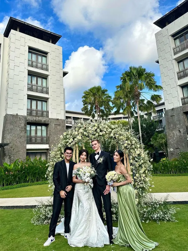 6 Momen Pertunangan Lucinta Luna dan Kekasih, Digelar di Bali Bak Pernikahan