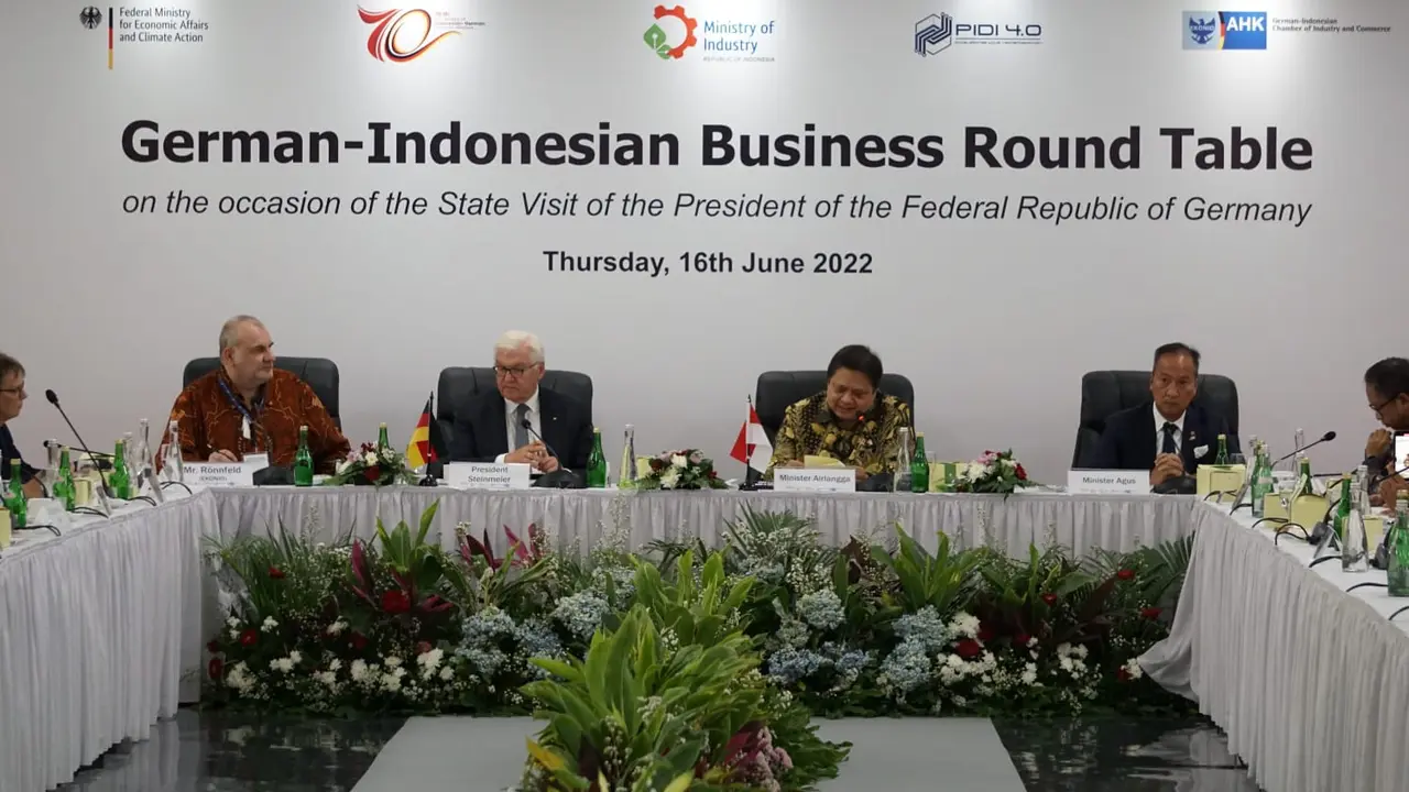 Pertemuan bisnis antara Indonesia dan Jerman sebagai rangkaian agenda kunjungan dari Presiden Republik Federasi Jerman Frank-Walter Steinmeier ke Indonesia