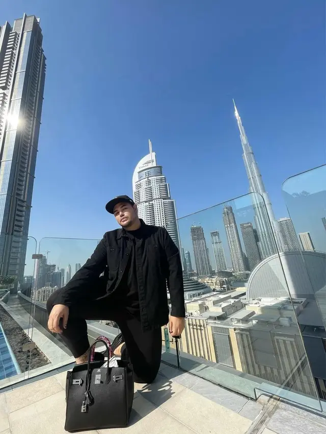 7 Momen Ivan Gunawan Liburan di Dubai, Disebut Makin Macho