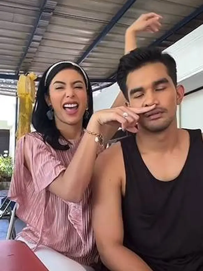 Kocak, Kebersamaan Tyas Mirasih dan Tengku Tezi di TikTok Ini Jadi Sorotan