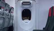 Ilustrasi Pintu Darurat Pesawat. (Unsplash/Ramses Cabello)