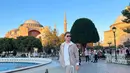 Verrell Bramasta juga tampil fashionable dalam outfit yang lebih santai. (Foto: Instagram/ bramastavrl)