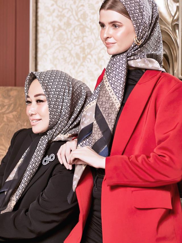 Beberapa koleksi Monogram Thadia dari desainer Muliani Alif Lakoreasa. (Foto: Koleksi Pribadi Donna Prive)