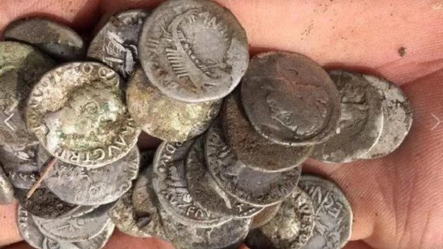 Kaya Mendadak Pria Ini Temukan Koin Kuno Rp 3 5 Miliar Di
