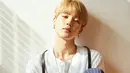 "Hal tak terduga terjadi secara berurutan. Aku berterima kasih kepada ARMY yang sudah mendukunga dan mencintai kami. Aku juga berterima kasih kepada personel BTS yang sudah bekerja keras," tutur Jimin. (Foto: Soompi.com)