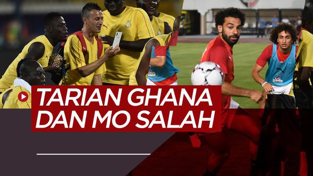 Berita Video Tarian Ghana Kontras Dengan Seriusnya Mohamed Salah di Piala Afrika 2019.