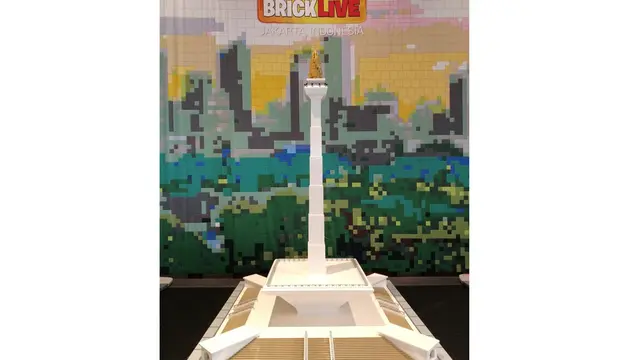 Bermain lego saat liburan