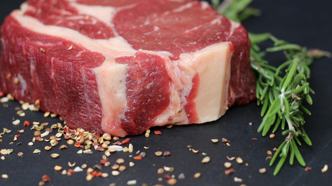 [Fimela] Daging merah