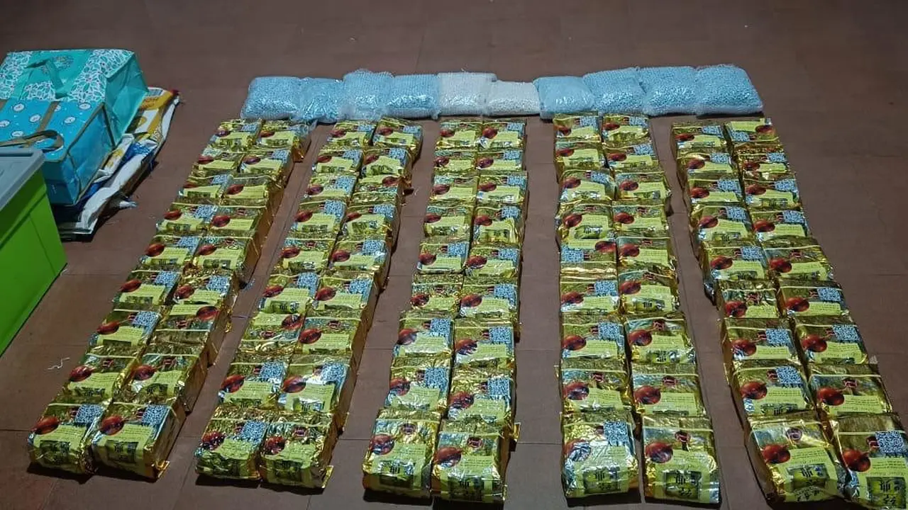 Barang bukti sabu dan pil ekstasi yang disita jajaran Polda Riau di Kabupaten Bengkalis.
