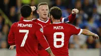 CETAK GOL - Wayne Rooney melakukan selebrasi usai mencetak gol ke gawang Club Brugge. ( Reuters / Yves Herman)
