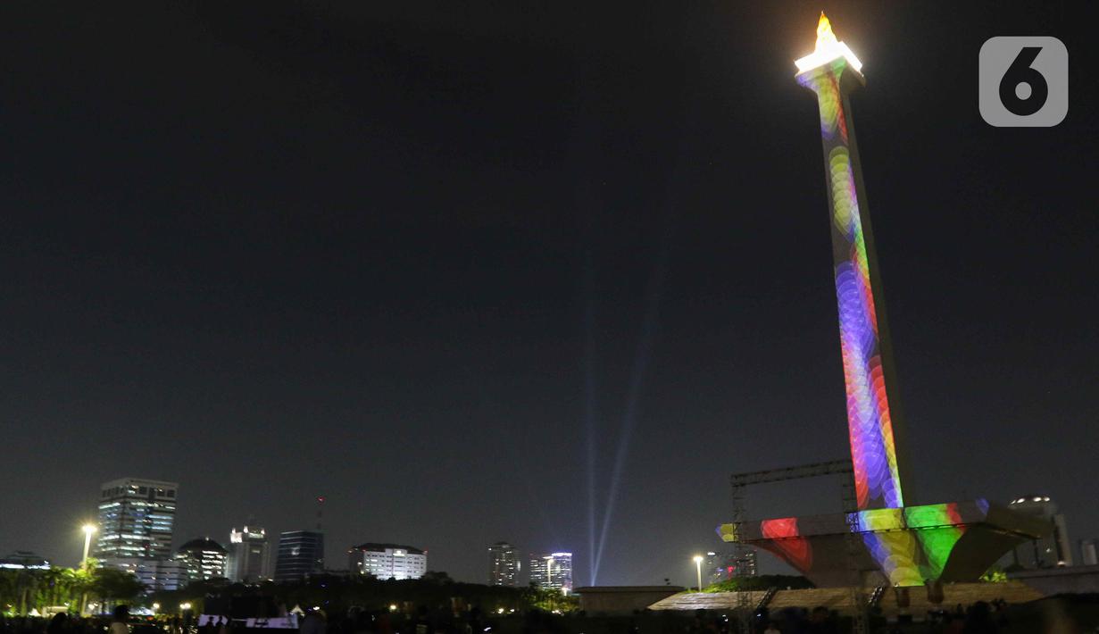 Pertunjukan ini dapat dinikmati dalam dua sesi, yaitu pukul 20.00 WIB - 20.30 WIB dan pukul 21.00 WIB - 21.30 WIB. (Liputan6.com/Herman Zakharia)