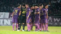 Skuat Persik saat turun dalam laga Celebration Game di Stadion Brawijaya, Kediri (8/12/2019). (Bola.com/Gatot Susetyo)