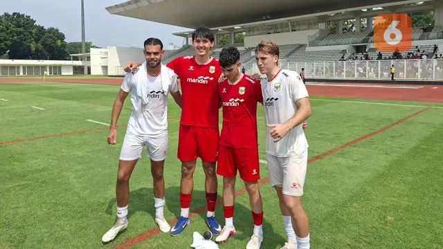 Jens Raven, Mitchell Baker, Mathew Baker, dan Luke Vickery - Timnas Indonesia