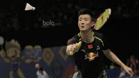 Tunggal Putra China, Chen Long, kalah dari Tunggal India, Prannoy H.S,  pada laga Indonesia Open 2017 di JCC, Kamis, (15/6/2017). Chen Long kalah 21-18, 16-21- 21-19. (Bola.com/M Iqbal Ichsan)